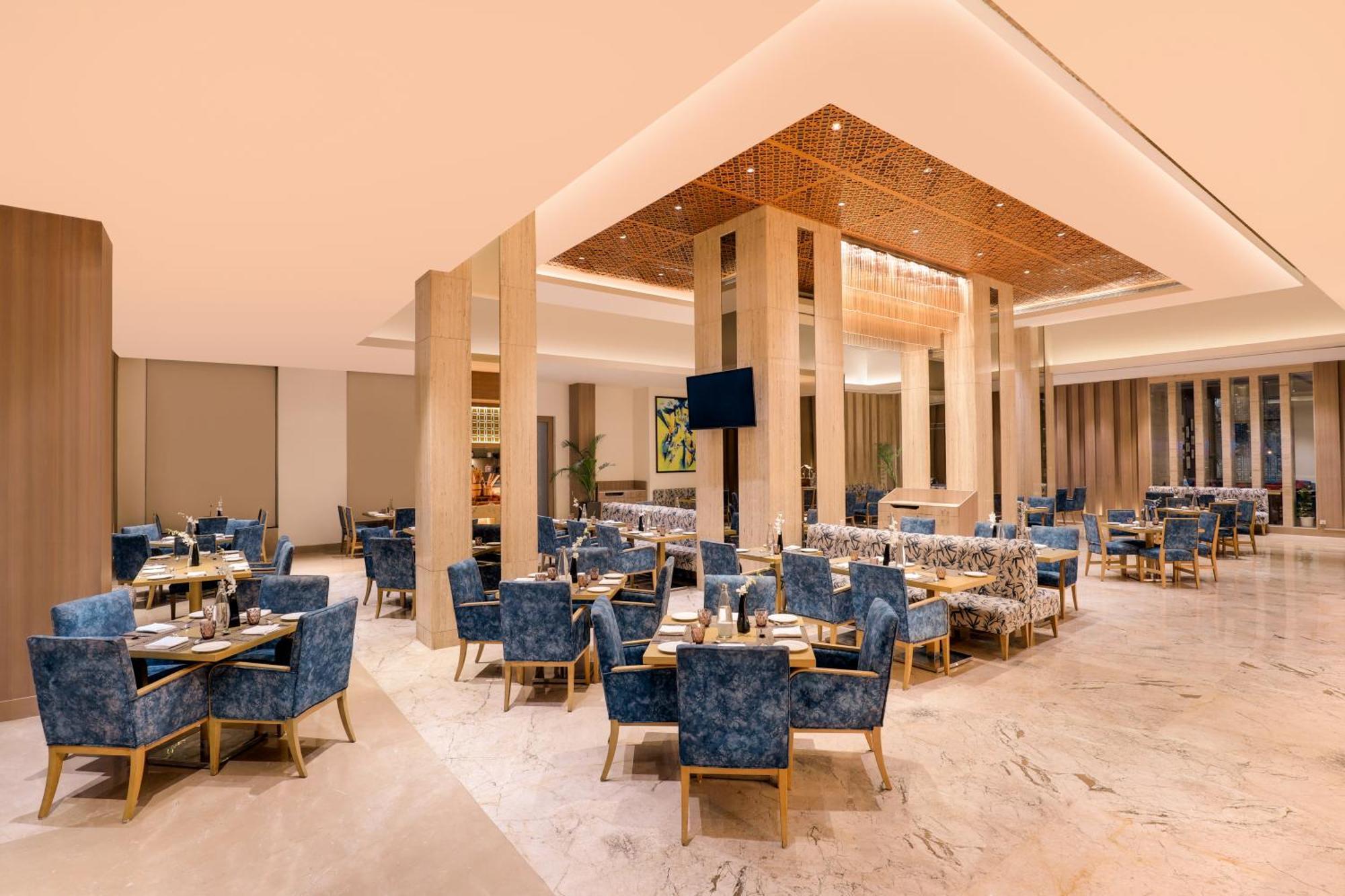 Sandal Suites By Lemon Tree Hotels Noida Eksteriør bilde