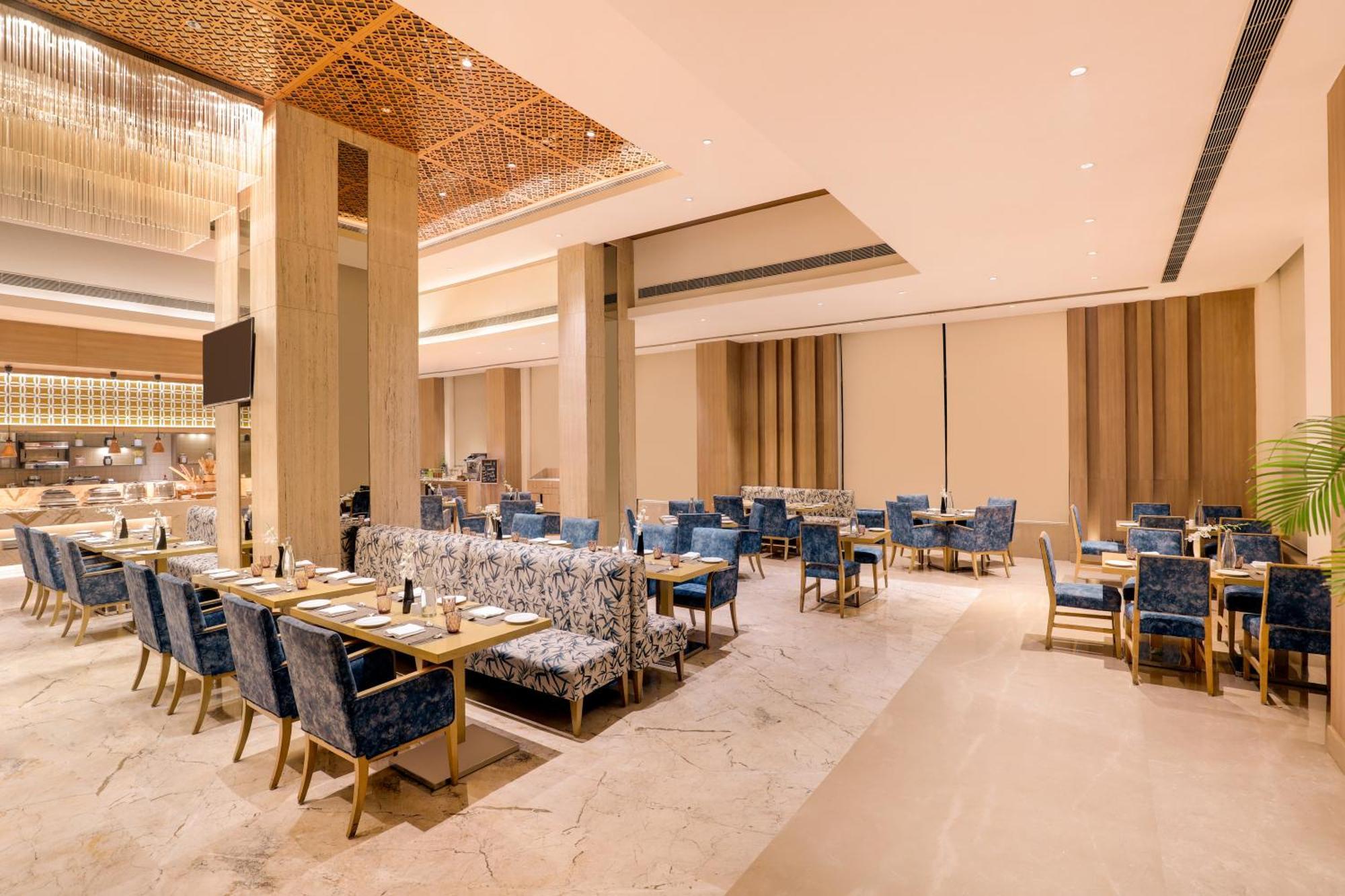 Sandal Suites By Lemon Tree Hotels Noida Eksteriør bilde