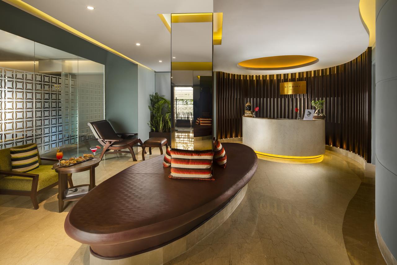 Sandal Suites By Lemon Tree Hotels Noida Eksteriør bilde