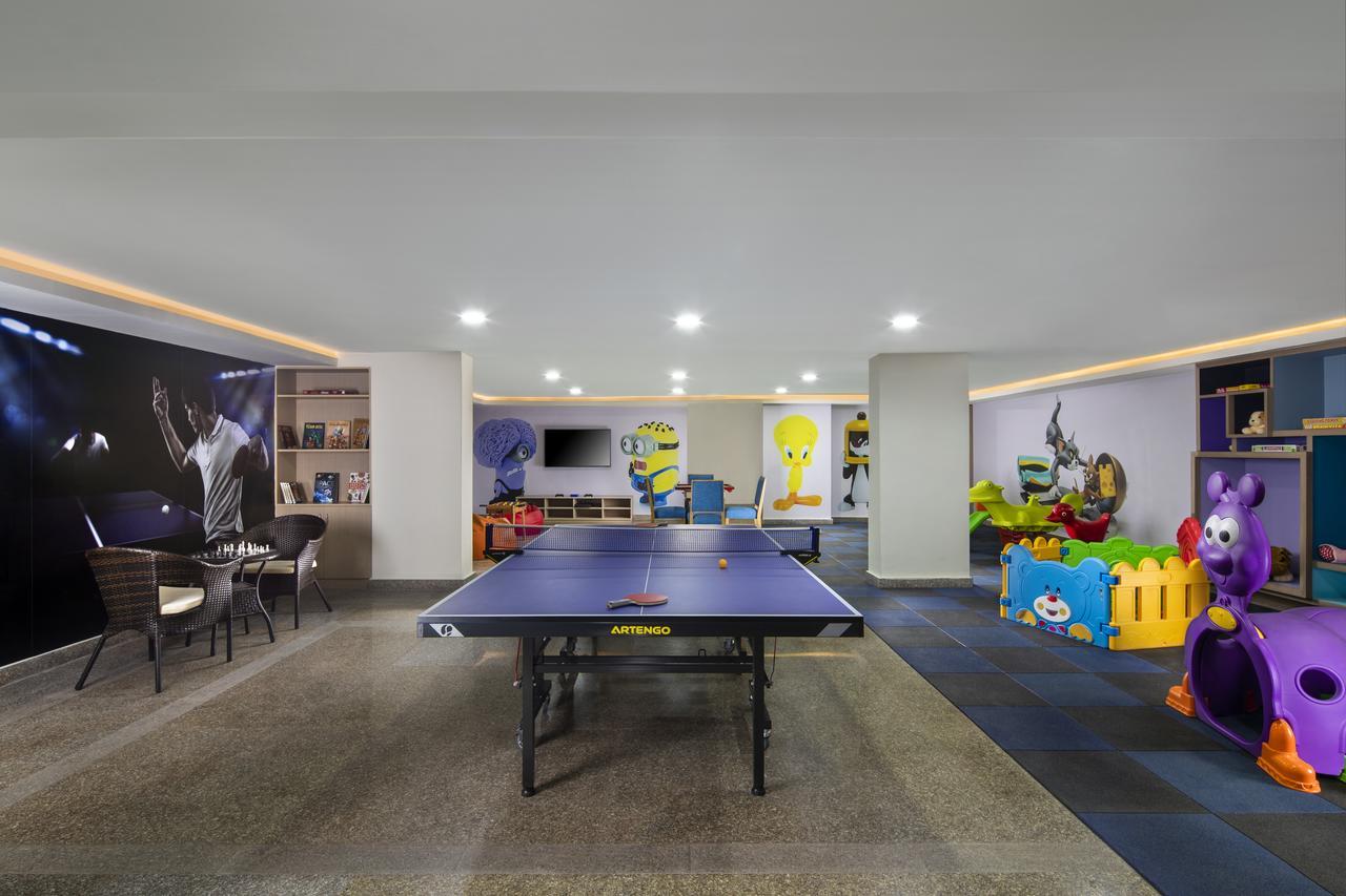 Sandal Suites By Lemon Tree Hotels Noida Eksteriør bilde