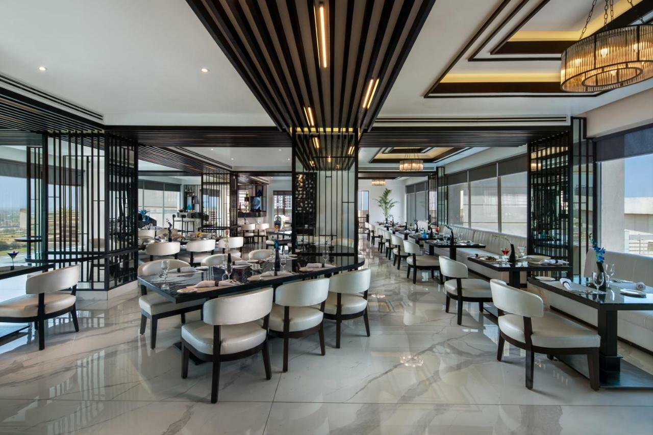 Sandal Suites By Lemon Tree Hotels Noida Eksteriør bilde