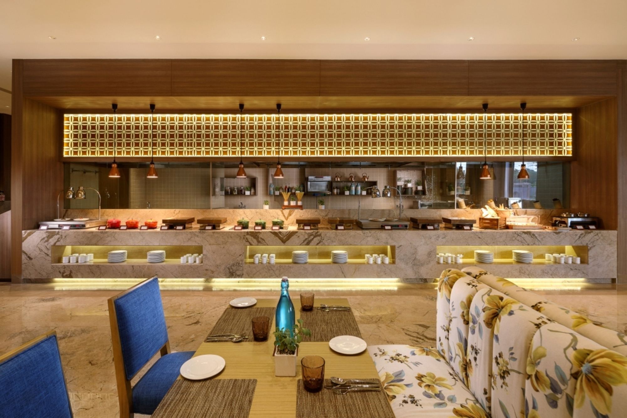 Sandal Suites By Lemon Tree Hotels Noida Eksteriør bilde