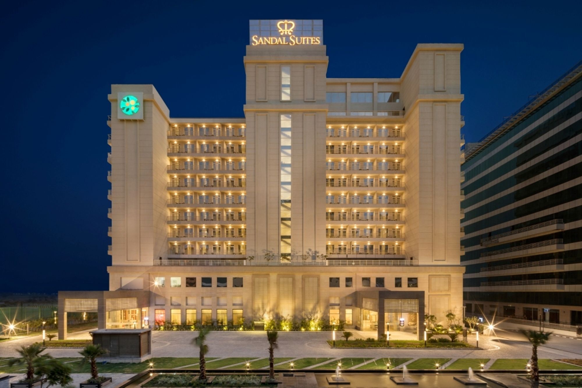Sandal Suites By Lemon Tree Hotels Noida Eksteriør bilde